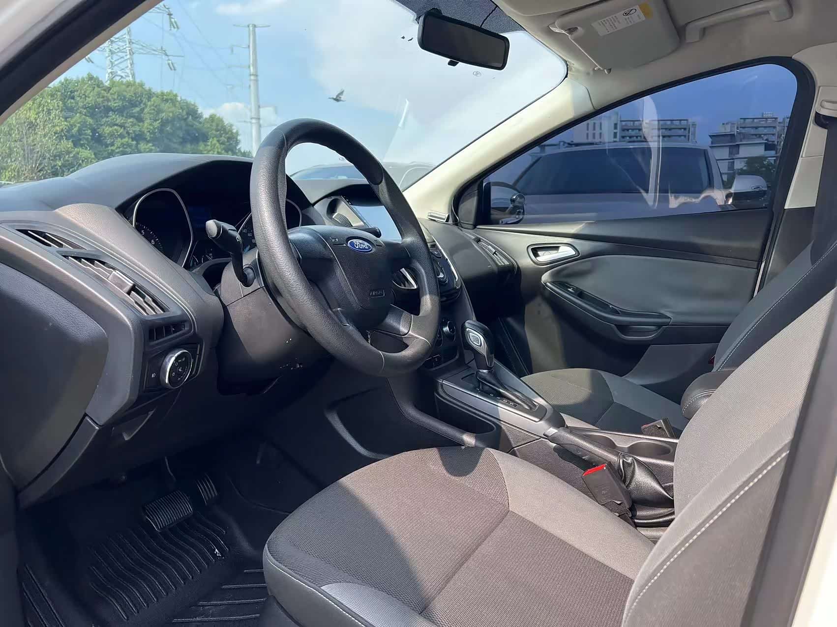 Ford Focus, 2012 9