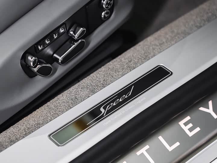 Bentley ou lu cha dian hun dong 2025 GT ji zhi ban