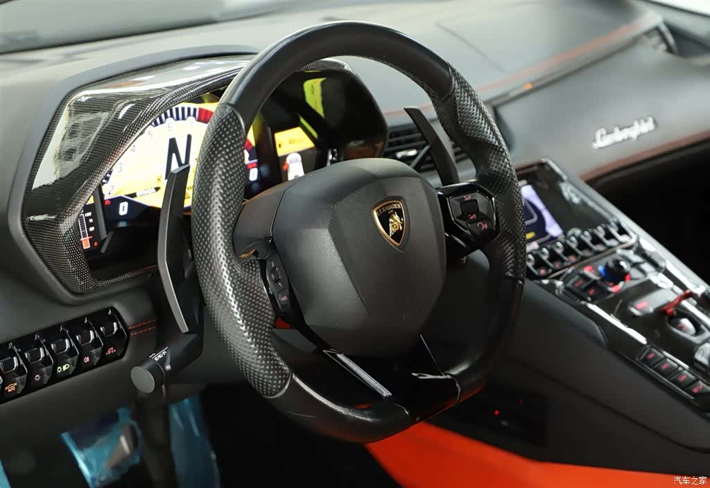 Lamborghini Aventador, 2016 16
