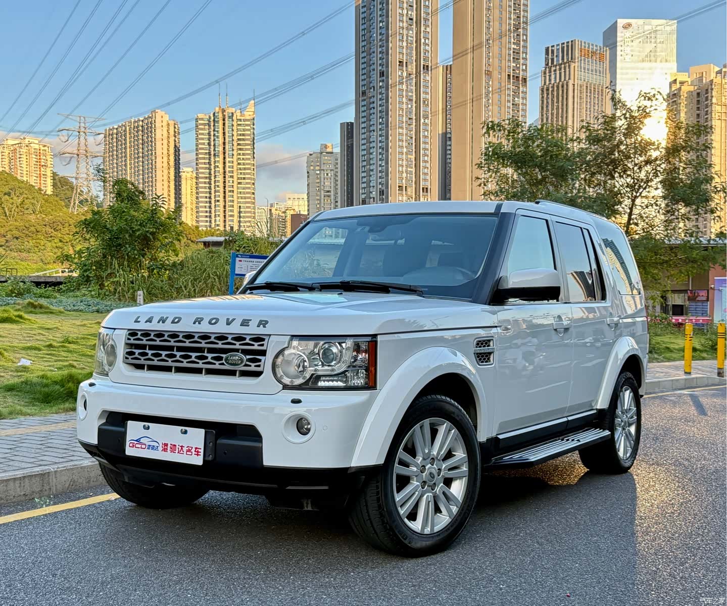 Land Rover Discovery, 2011 1