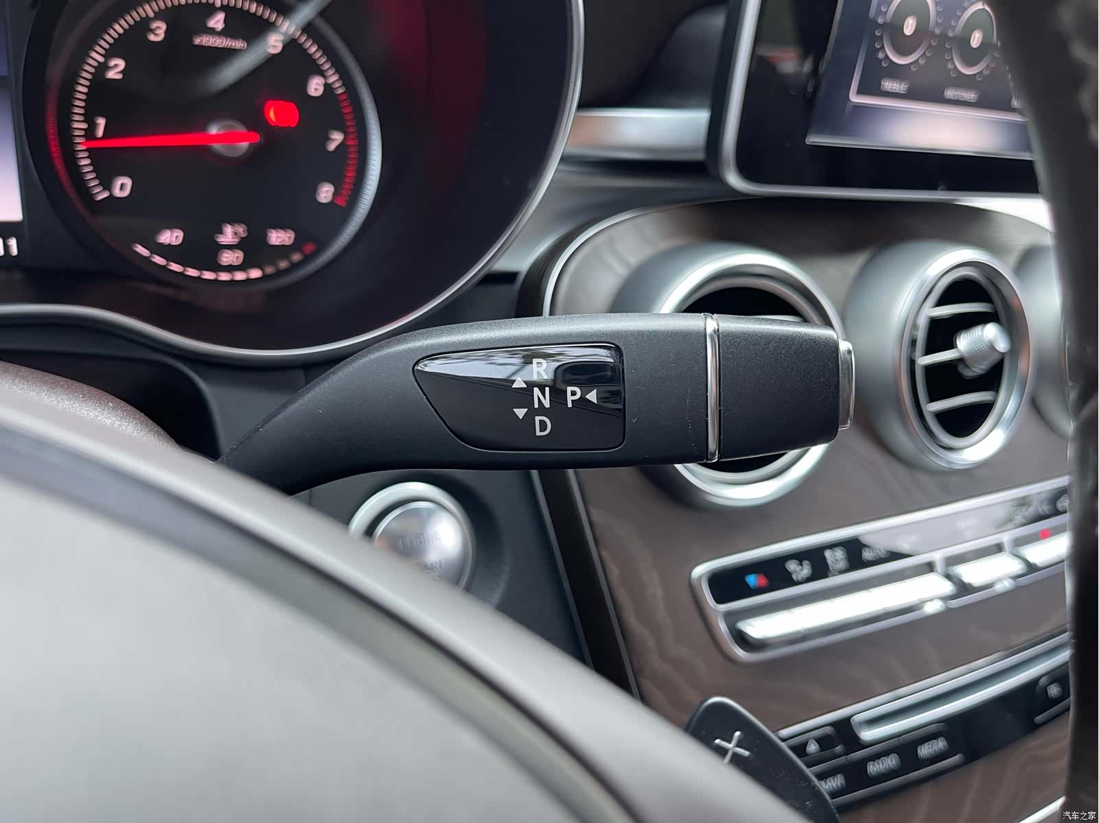 Mercedes-Benz GLC, 2017 24