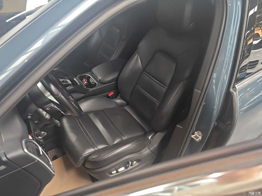 Porsche Cayenne, 2020 15