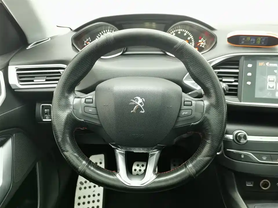 Peugeot 308S