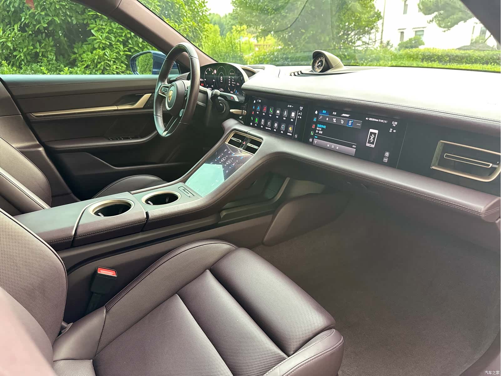 Porsche Taycan, 2022 15