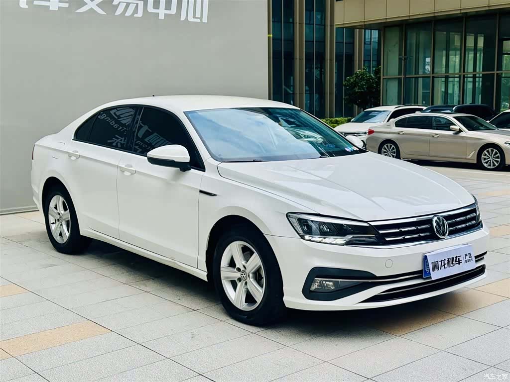 Volkswagen Lamando, 2020 3