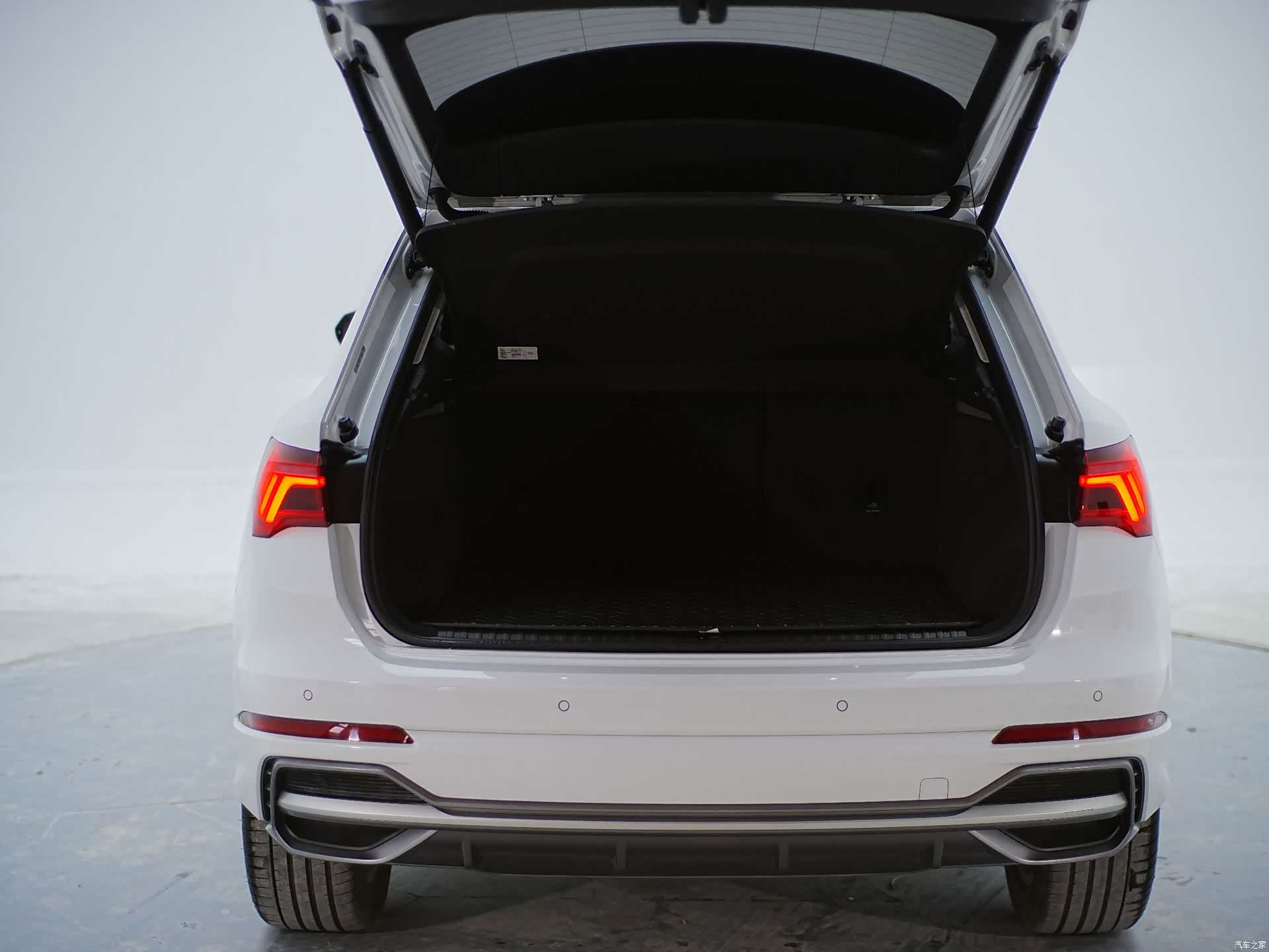 Audi Q3, 2022 20