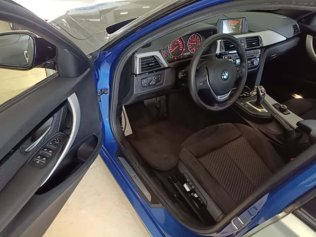 BMW 3 Series, 2017 16