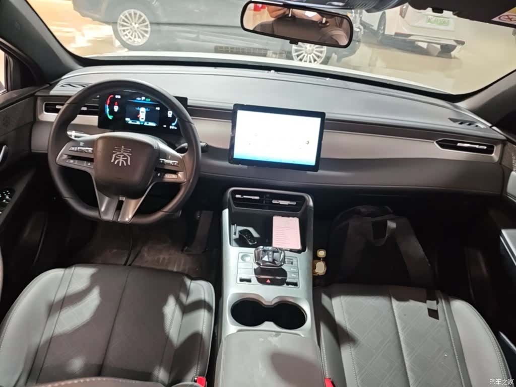 BYD Qin, 2025 10