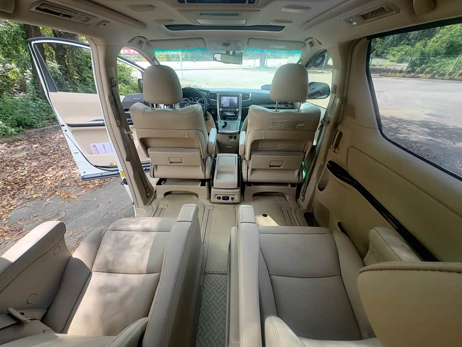 Toyota Alphard 2015, фото 12