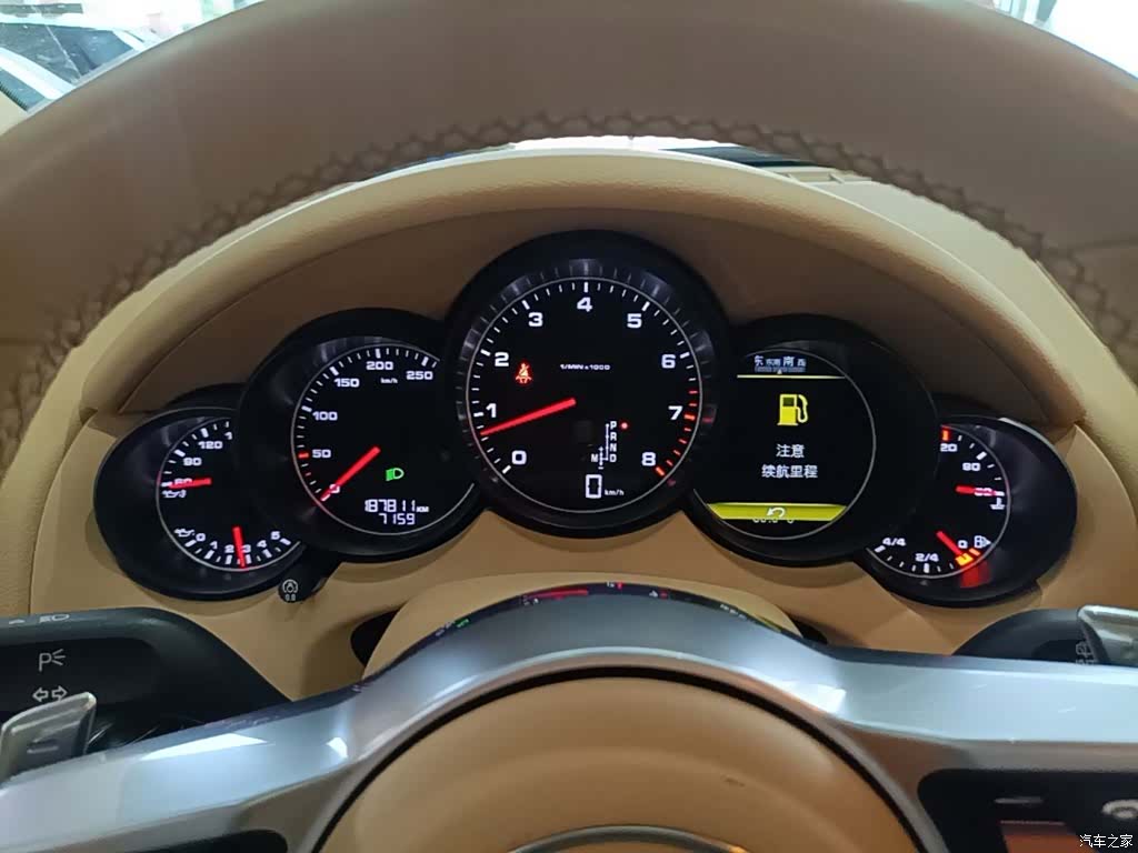 Porsche Cayenne, 2017 8