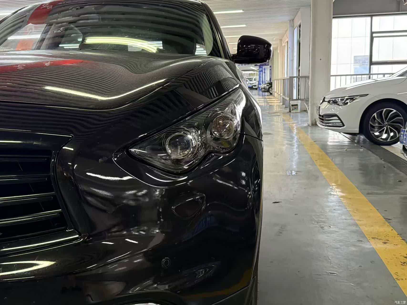 Infiniti FX37, 2012 10