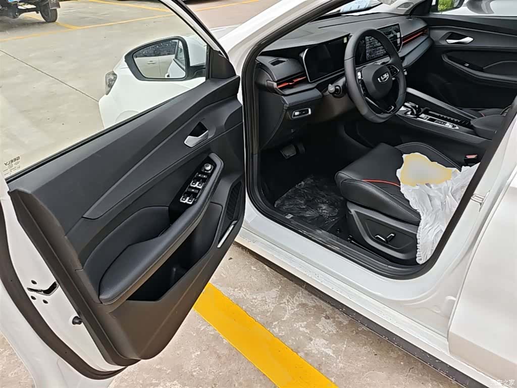 Geely Binray, 2026 16