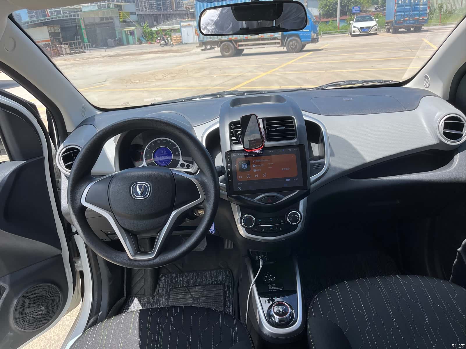 Changan E-Star, 2022 все фото