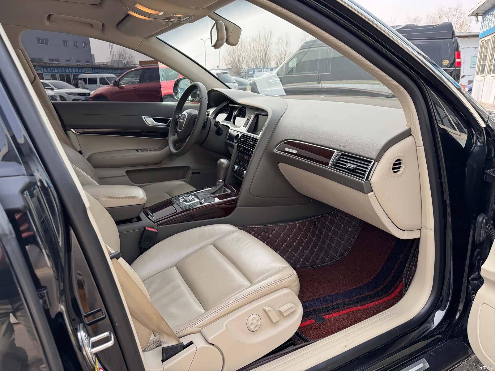 Audi A6L, 2010 10