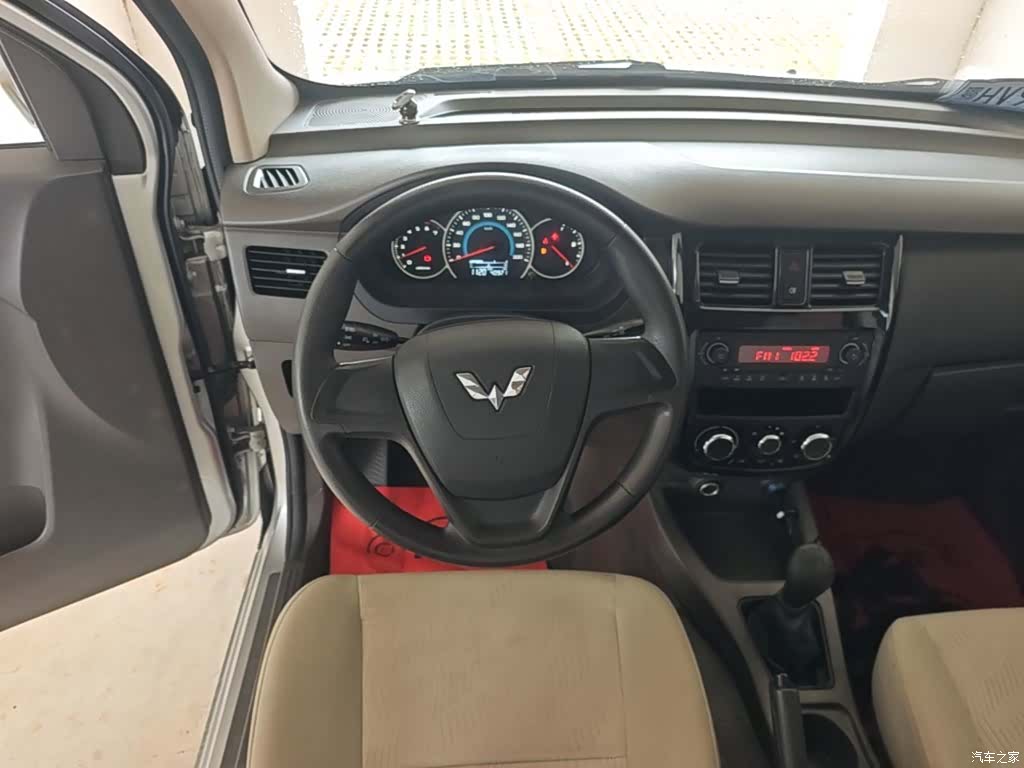 Wuling V, 2018 11