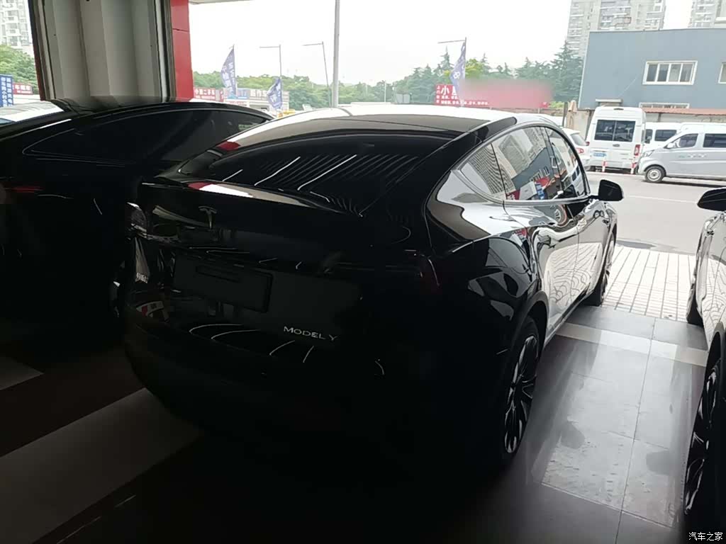 Tesla Model Y, 2021 7