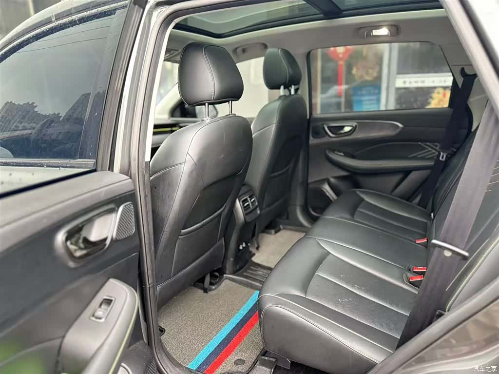 Roewe RX5, 2022 8