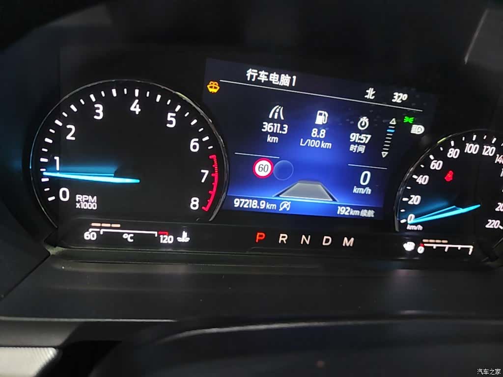 Ford Explorer, 2021 12