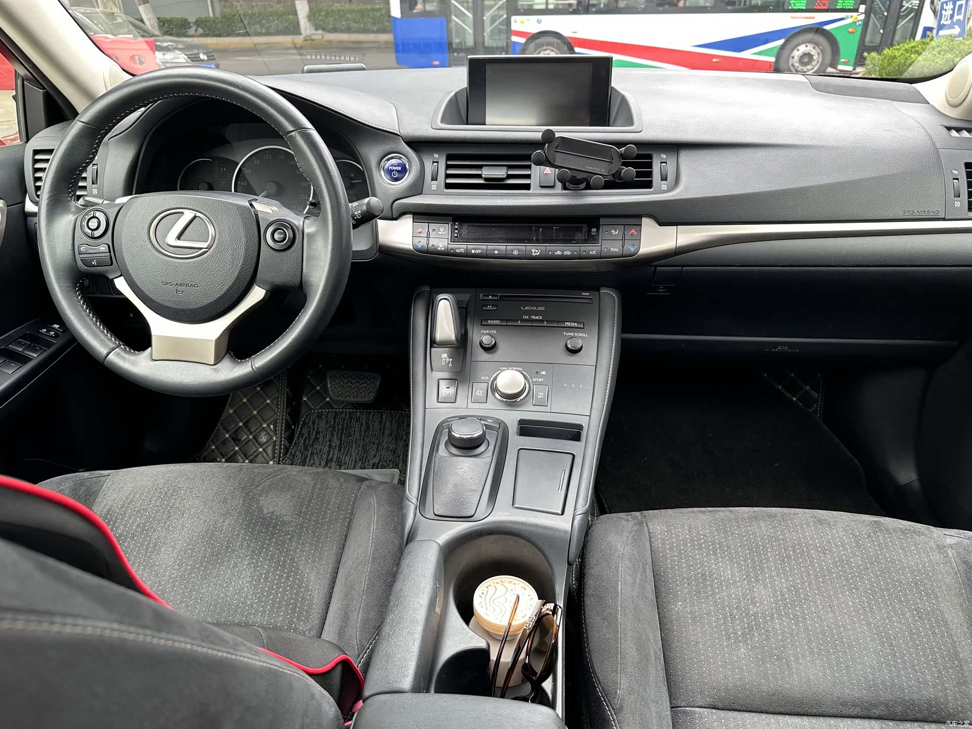 Lexus CT, 2014 9