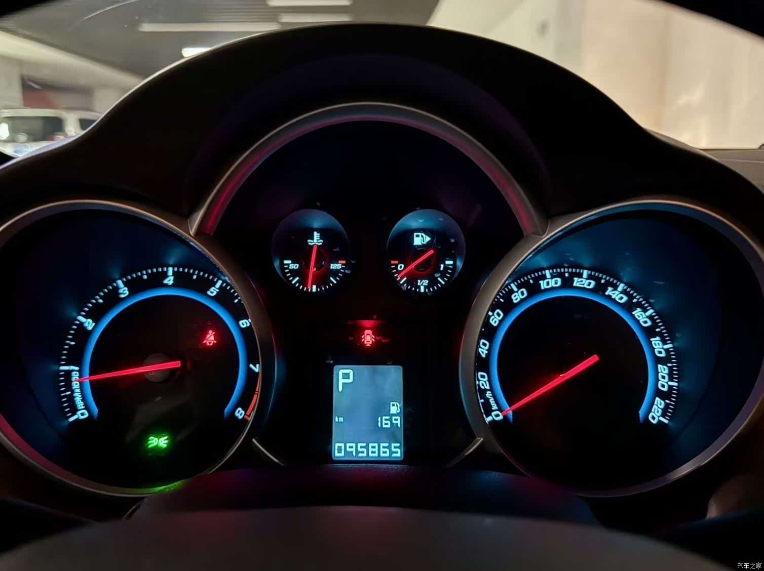 Chevrolet SE, 2014 10