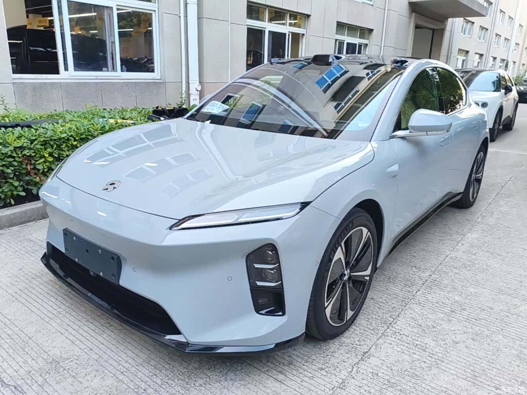 NIO ET5, 2025 1