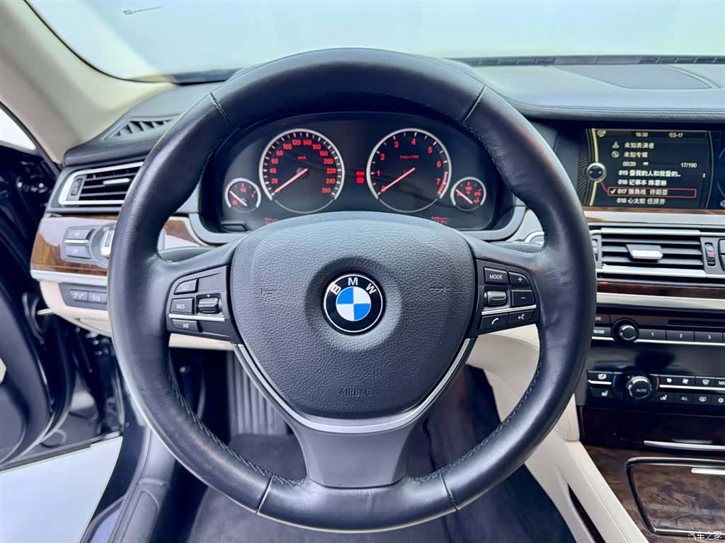 BMW 7 Series, 2011 12