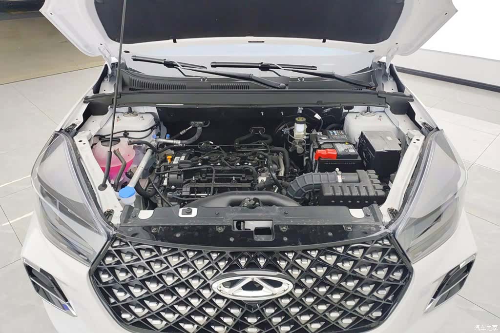 Chery Tiggo 5x, 2025 10