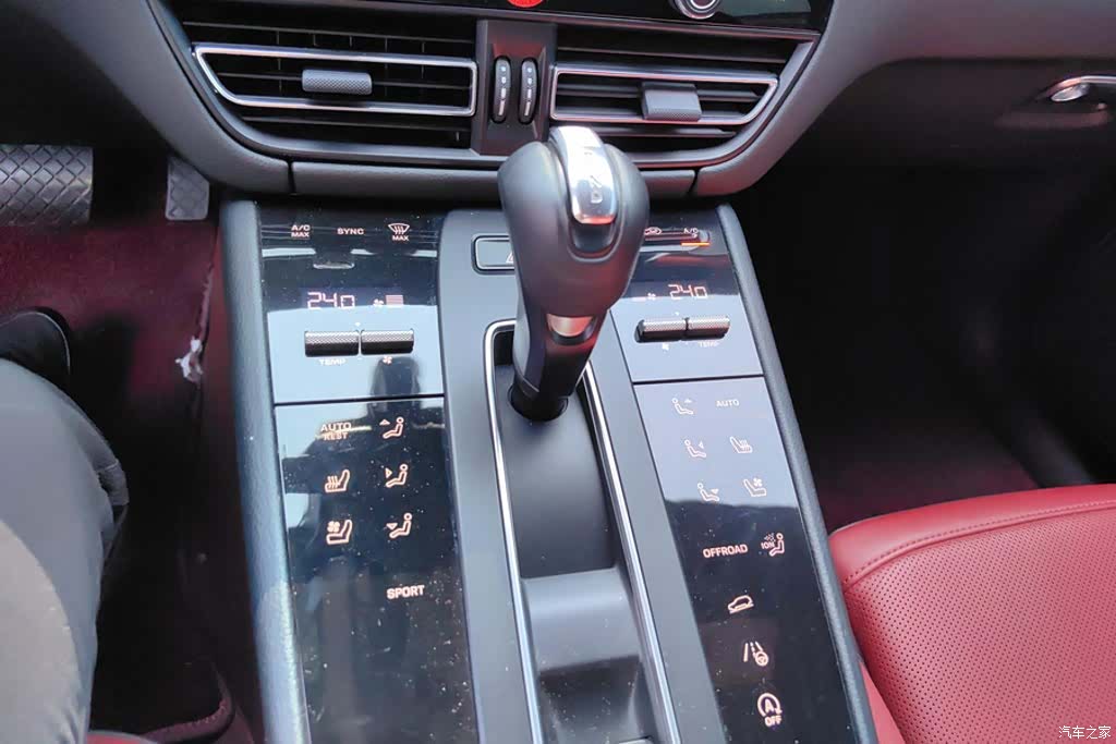Porsche Macan, 2022 16