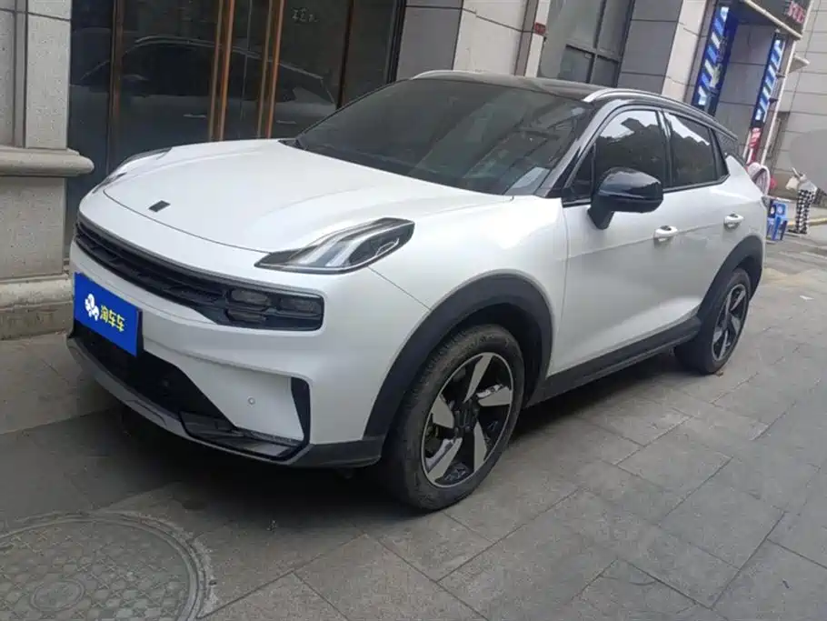 Lynk & Co 06 Lynk & Co 06