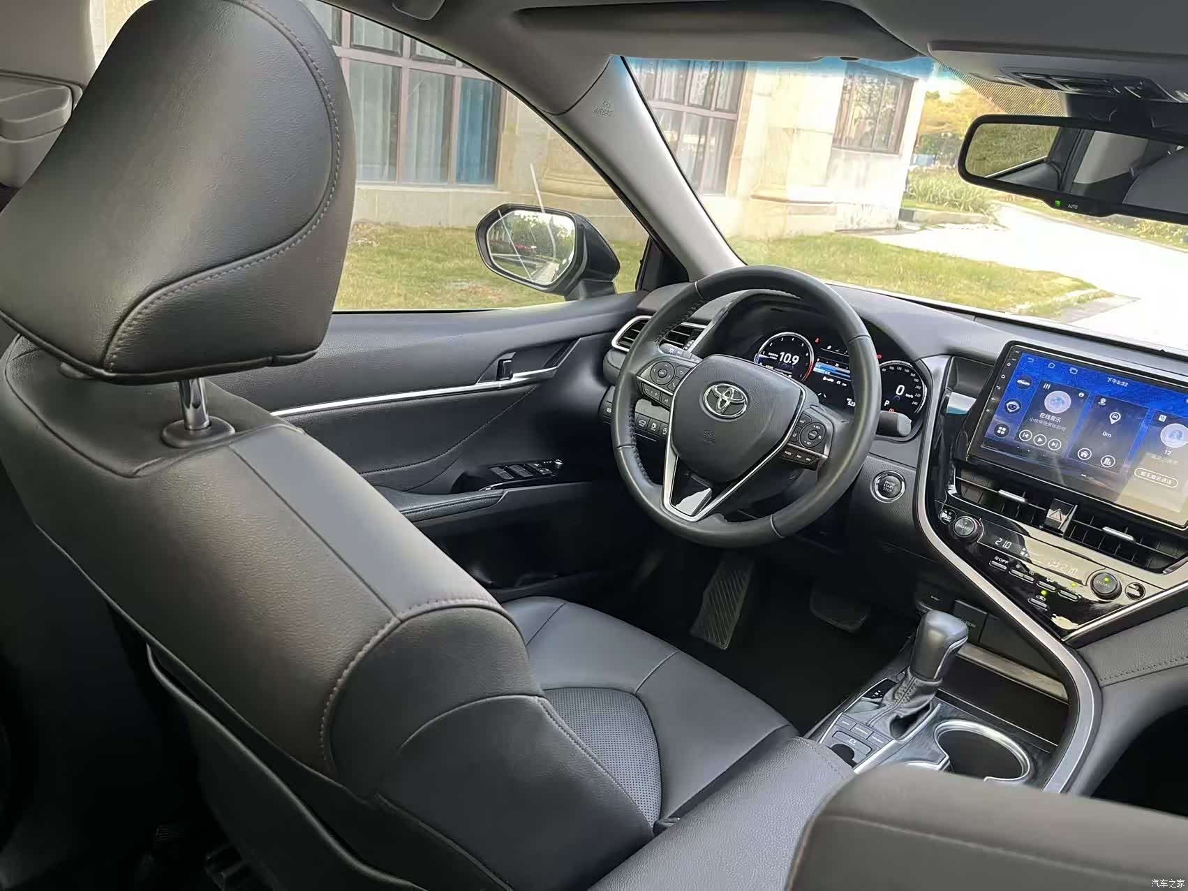 Toyota Camry, 2022 13