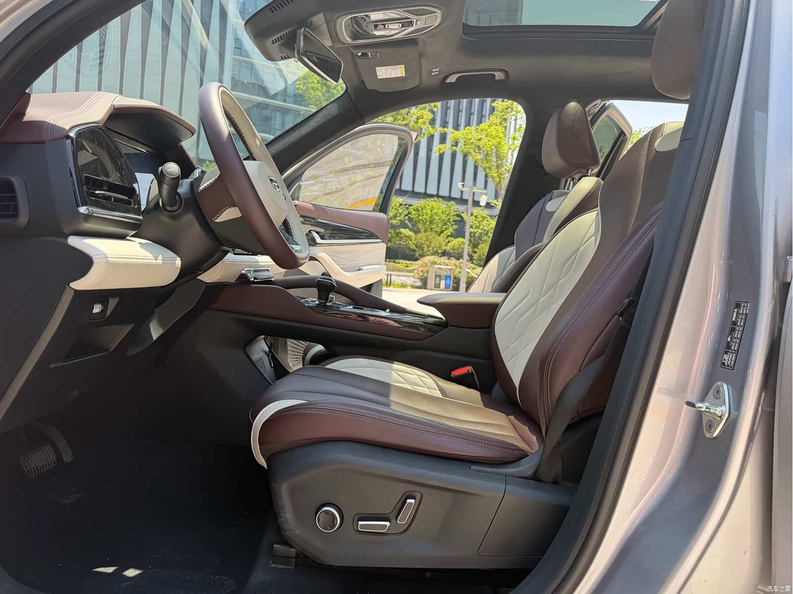 Geely Xingyue L, 2022 4