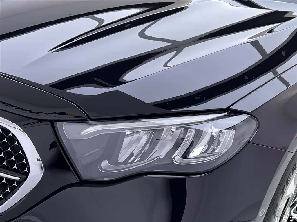 Mercedes-Benz E-Class, 2024 13