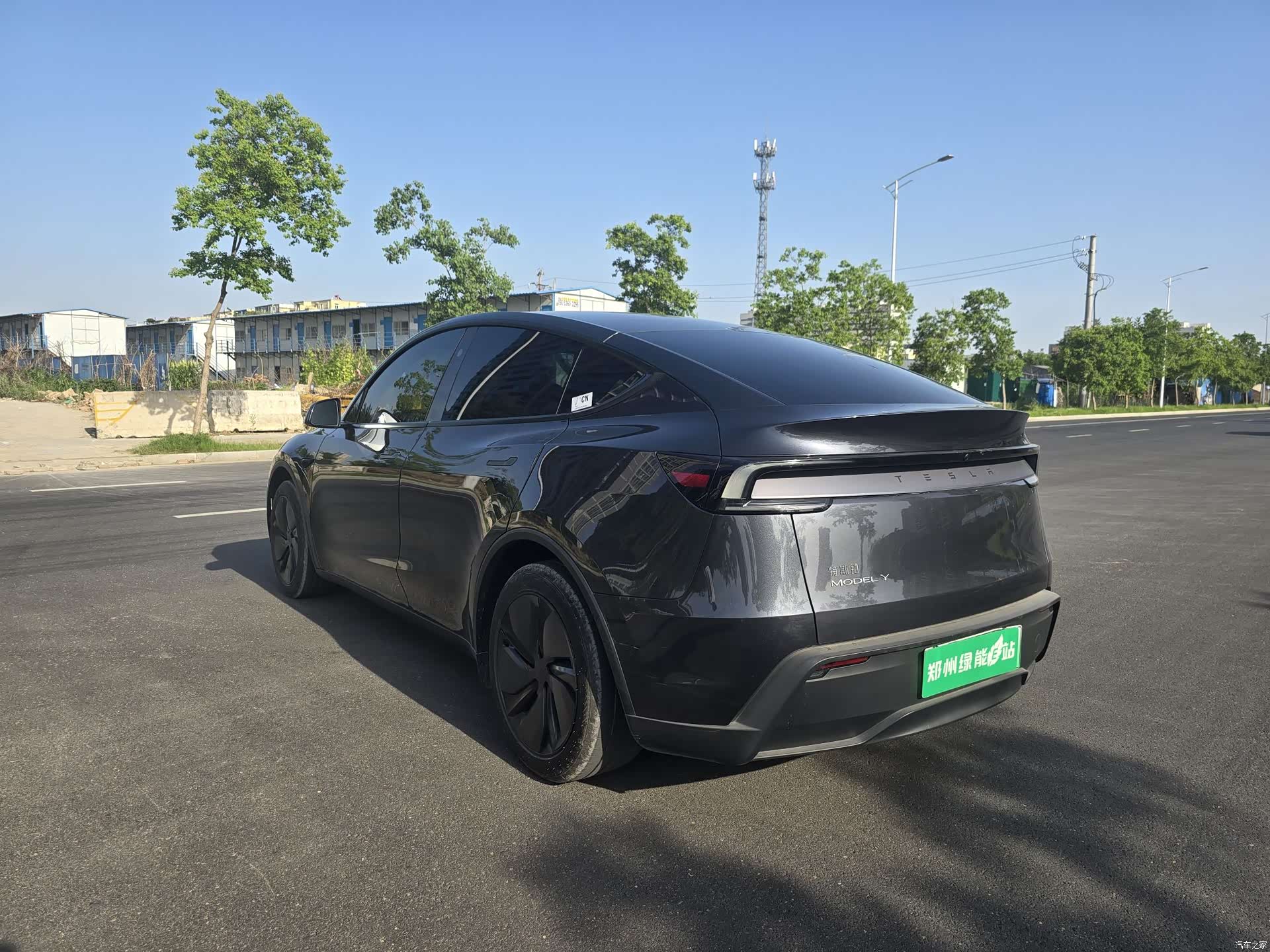 Tesla Model Y, 2025 7
