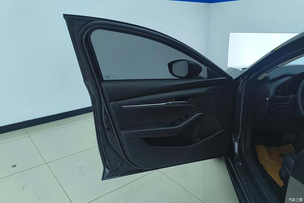 Mazda Mazda3, 2024 7