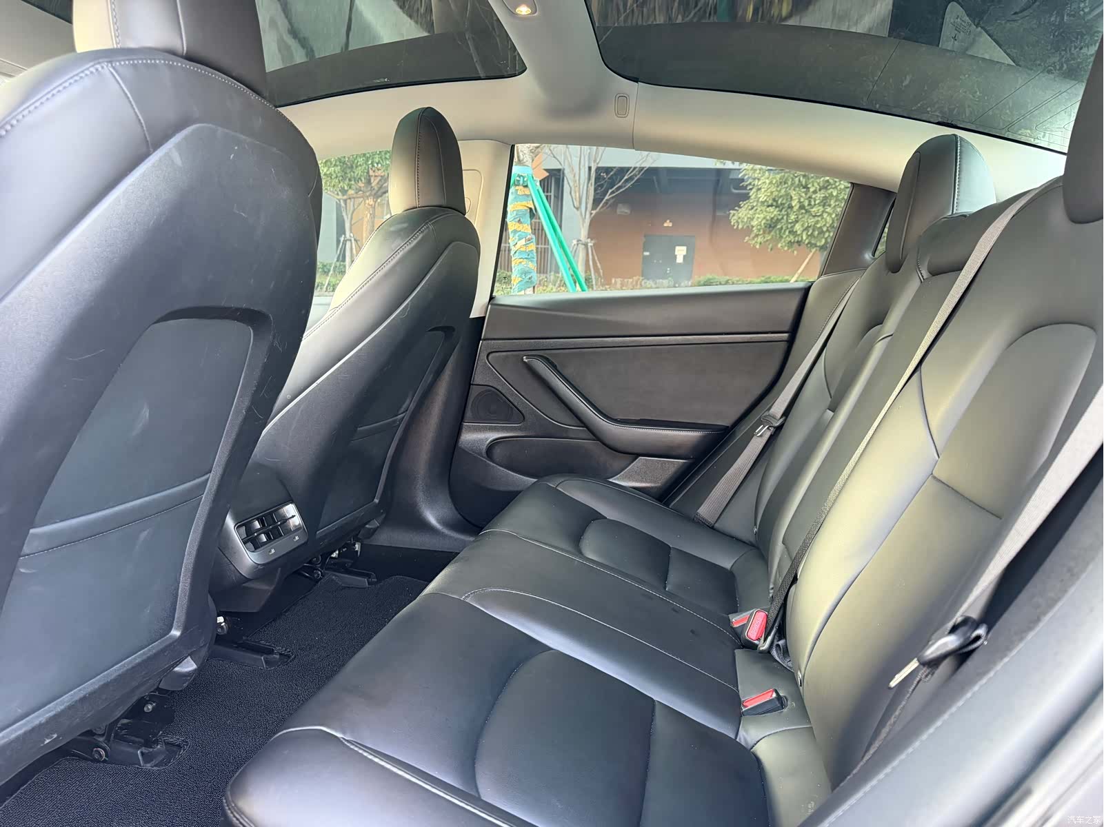 Tesla Model 3, 2020 8