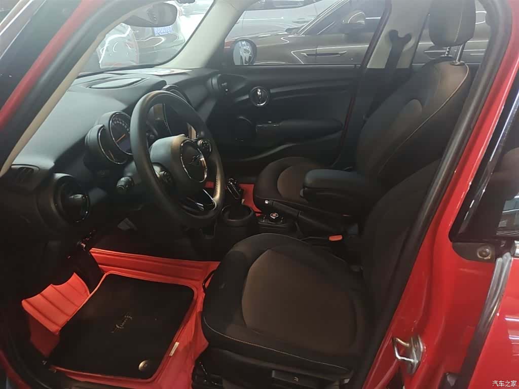 Mini ONE, 2020 15