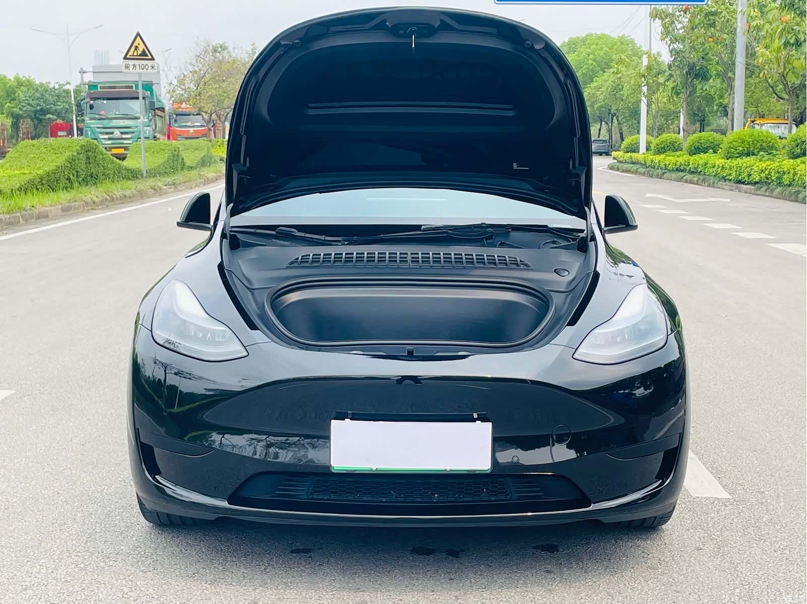 Tesla Model Y, 2022 13