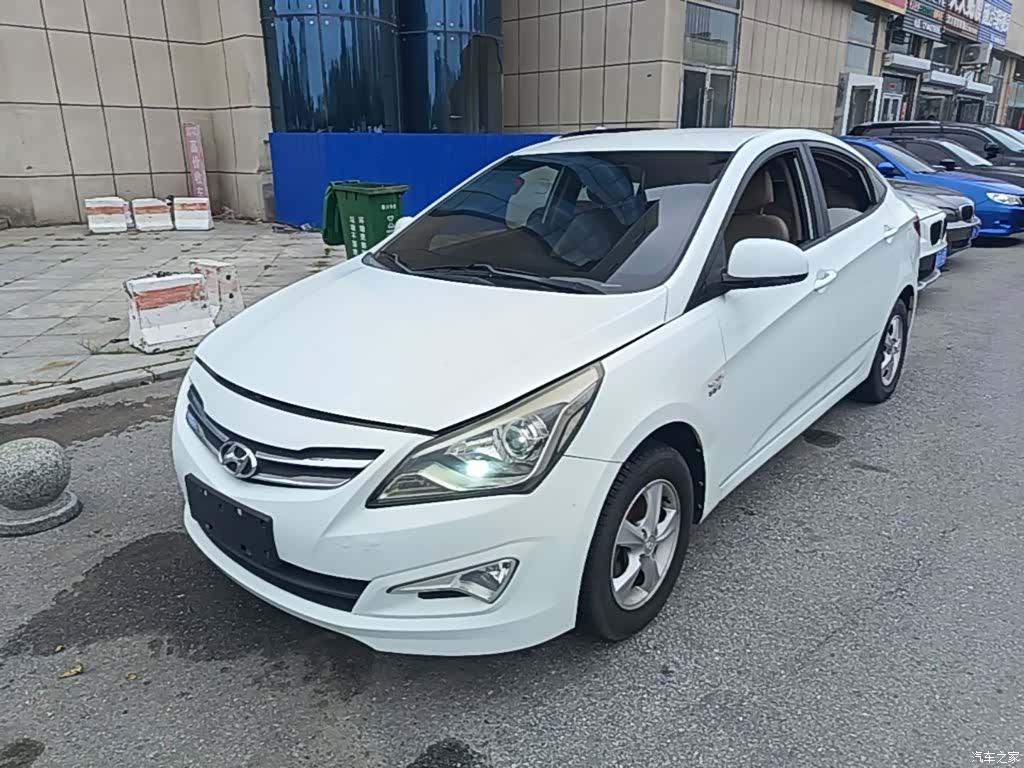 Hyundai GLS, 2016 1