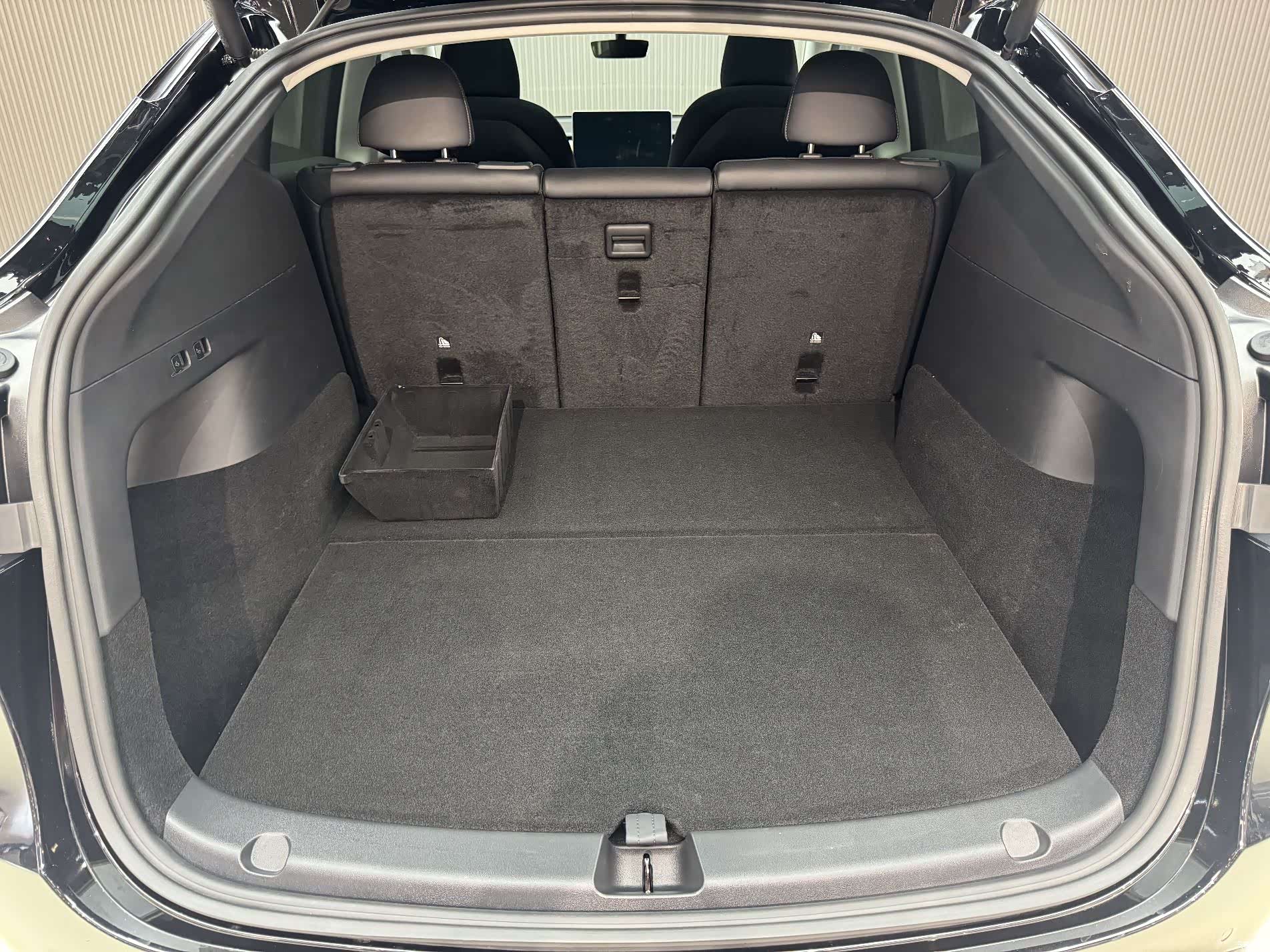Tesla Model Y, 2021 8
