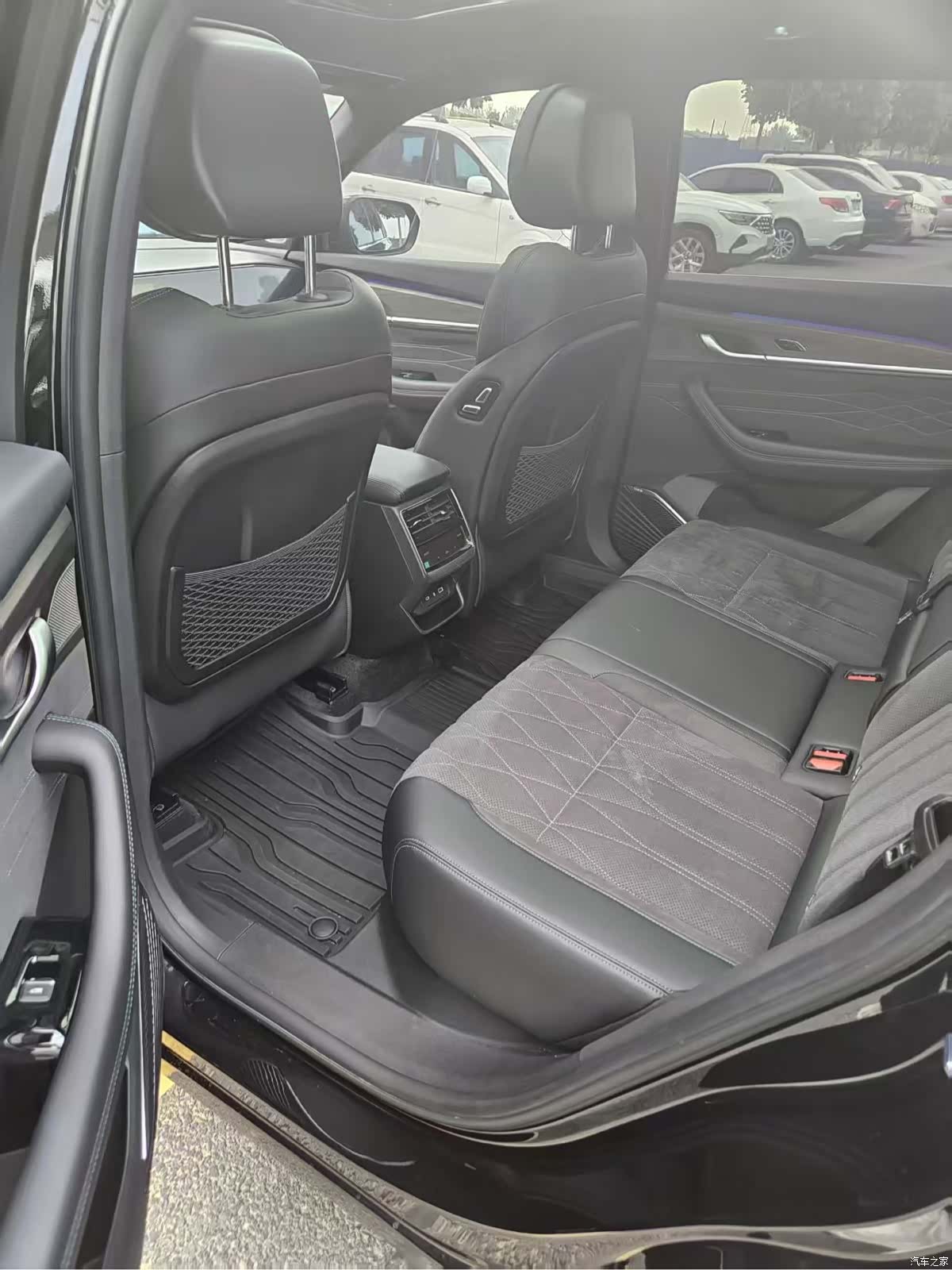 Geely Xingyue L, 2025 все фото