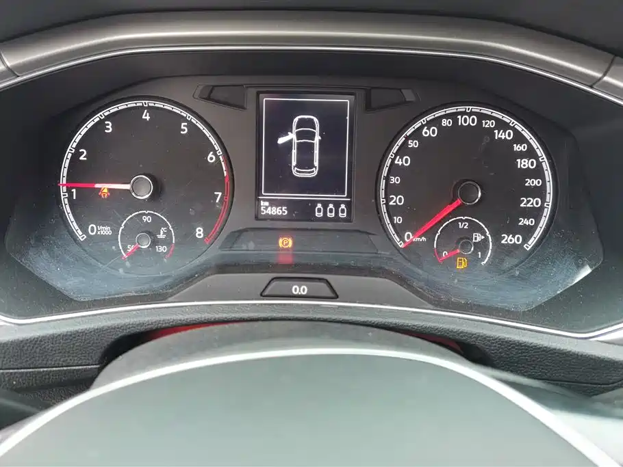 Volkswagen T-ROC exploring Songs