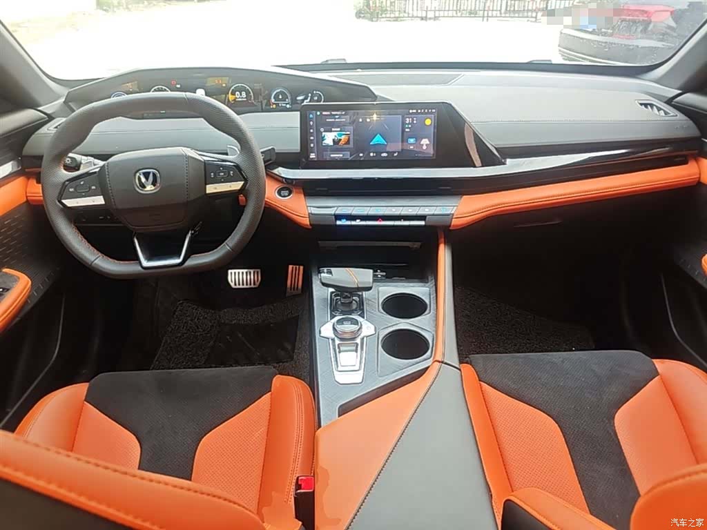 Changan UNI-V, 2024 6