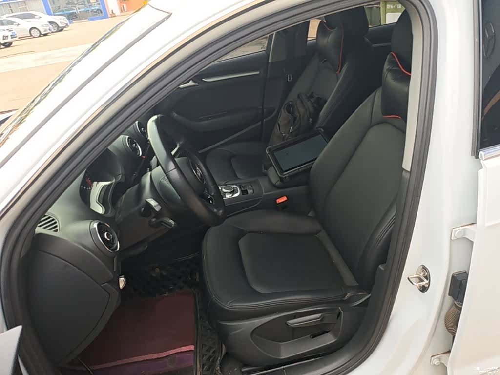 Audi A3, 2018 14