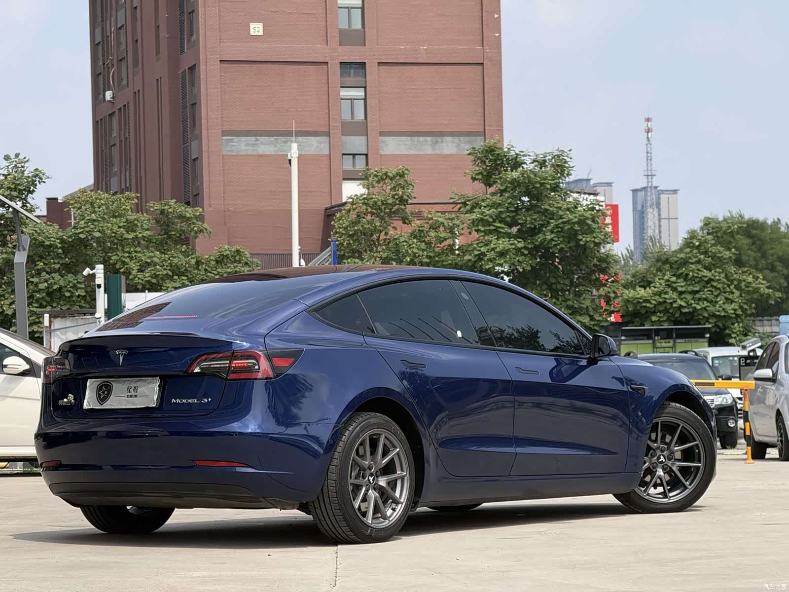 Tesla Model 3, 2021 6