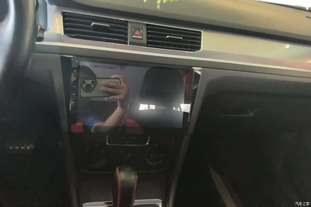Volkswagen Bora, 2016 13