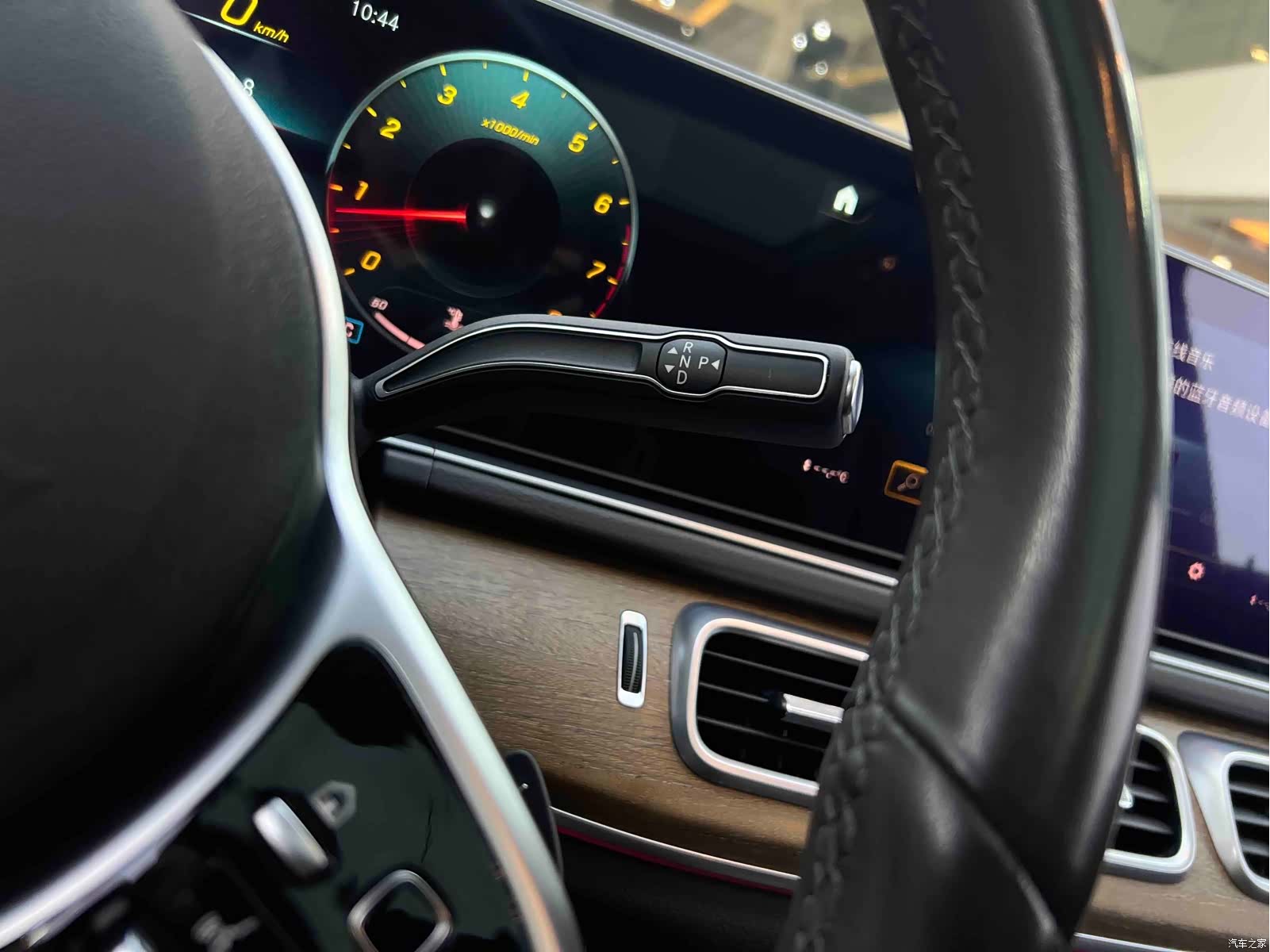Mercedes-Benz GLE, 2020 13
