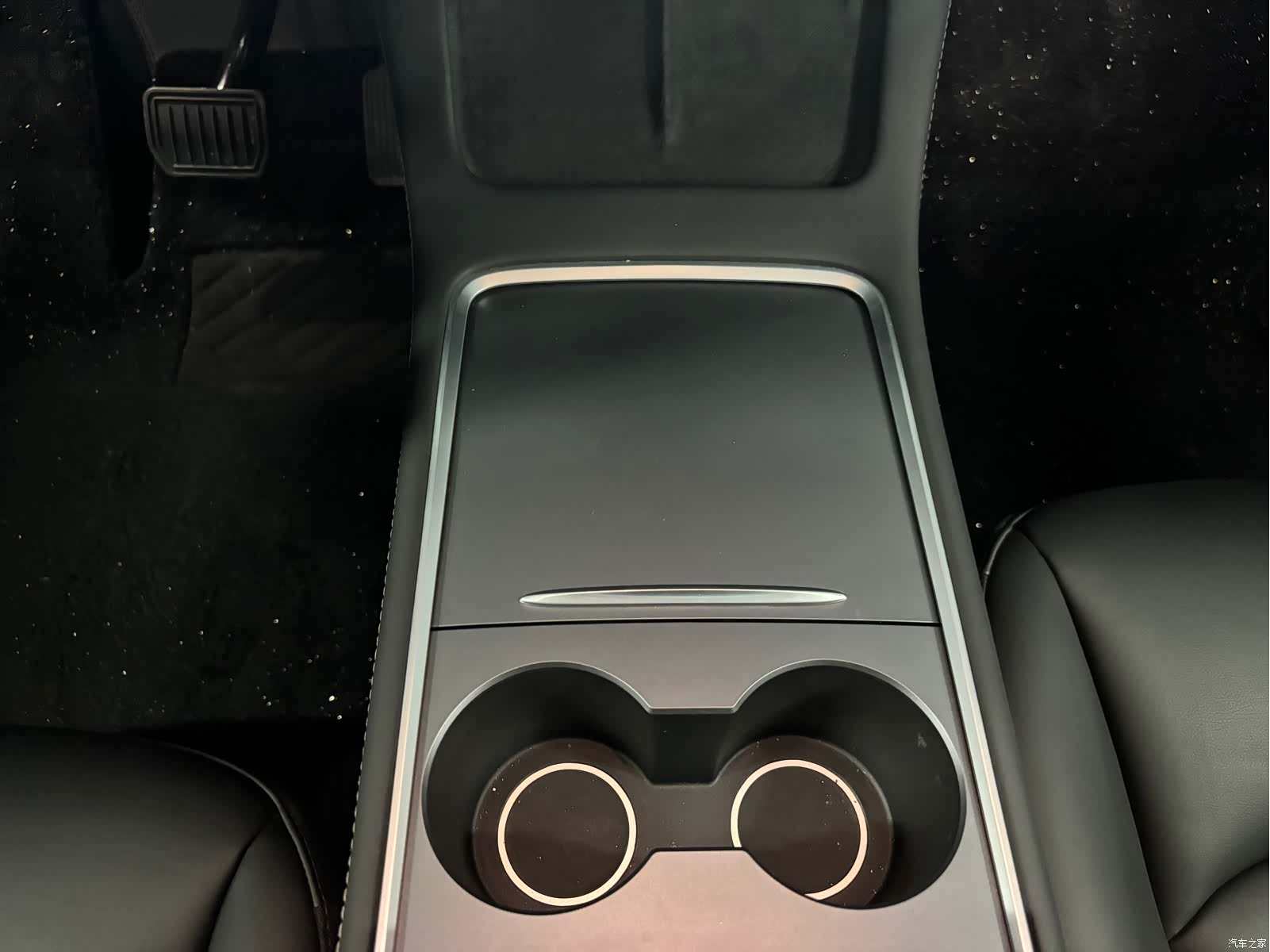 Tesla Model Y, 2024 10