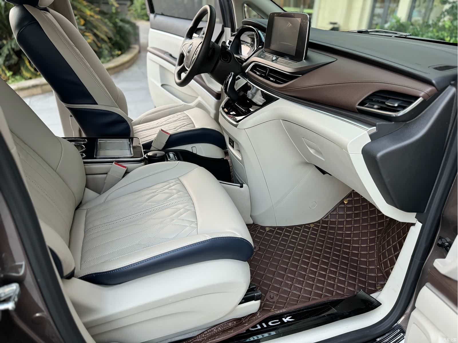 Buick GL8, 2020 все фото