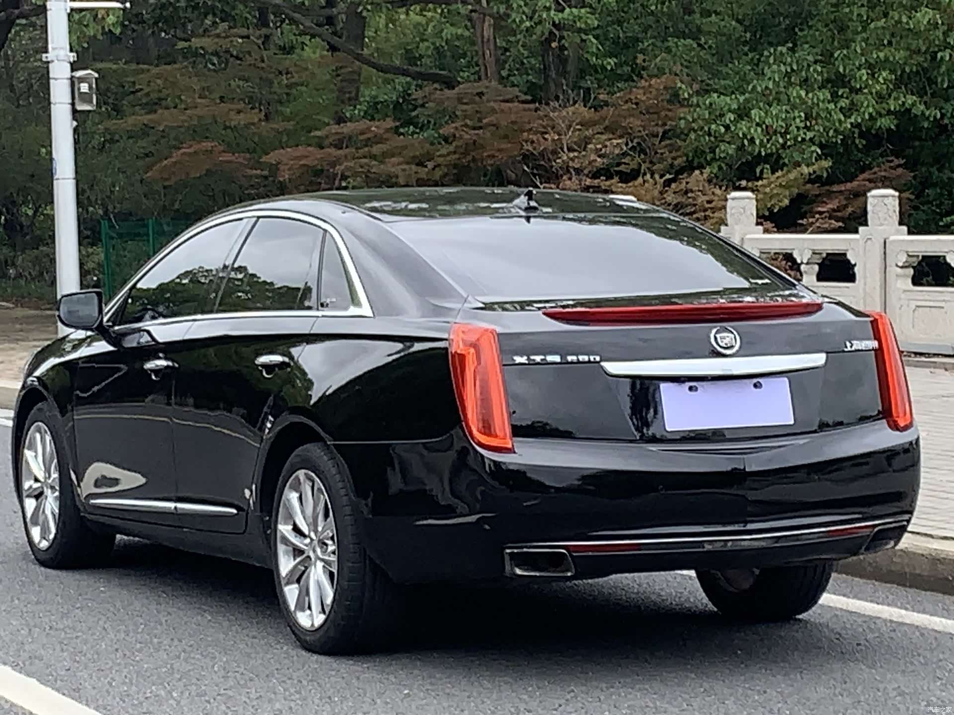 Cadillac XTS, 2014 4