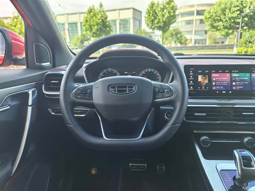 Geely Coolray, 2020 14
